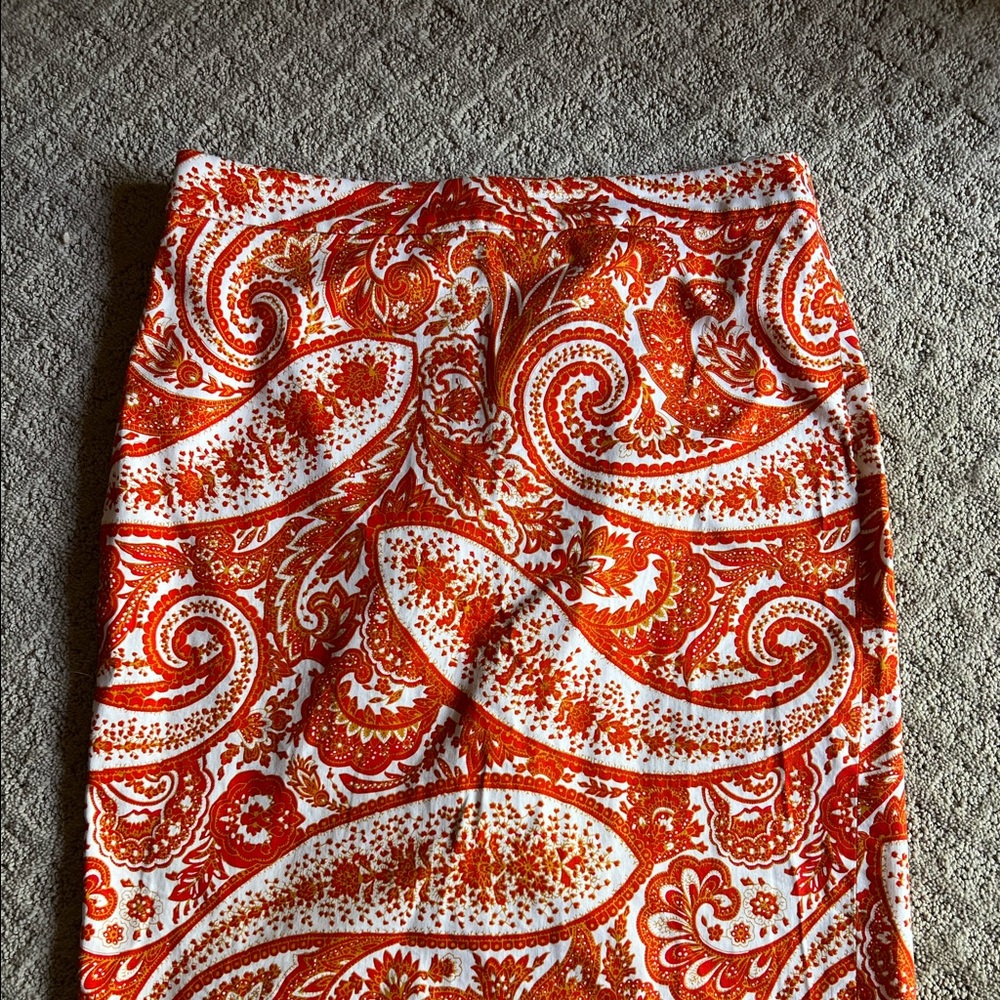 J screw skirt